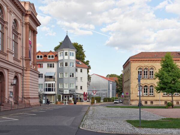 Sanierung und Erweiterung in Eisenach von B�ro Voigt