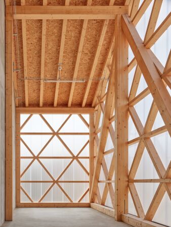 Sanierung und Erweiterung in Eisenach von Bro Voigt