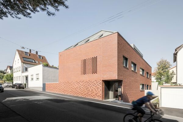 Wohnhaus in Stuttgart von Bottega + Ehrhardt Architekten