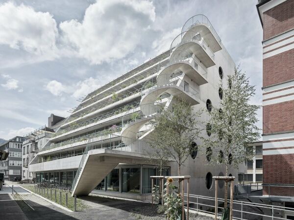 Terrassenhaus von EM2N in Zürich