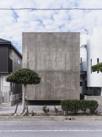 Wohnhaus auf Okinawa von Studio Cochi