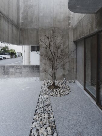 Wohnhaus auf Okinawa von Studio Cochi