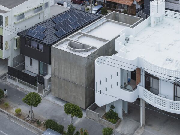Wohnhaus auf Okinawa von Studio Cochi