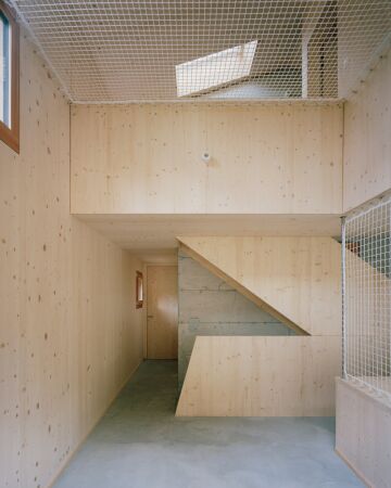 Wohnhaus im Kanton Wallis von Lionel Ballmer Architectes