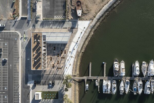 Hafenbehrde bei Huelva von Gabriel Verd und buro4