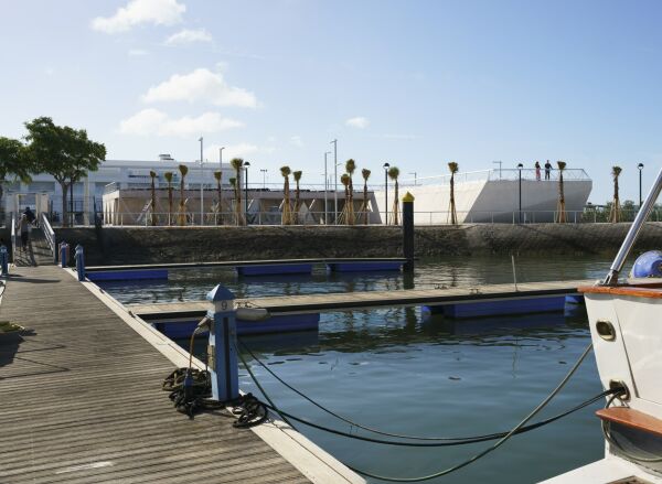 Hafenbehrde bei Huelva von Gabriel Verd und buro4