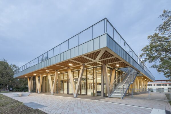Sport- und Kulturhalle in Alfter von Knigs Architekten