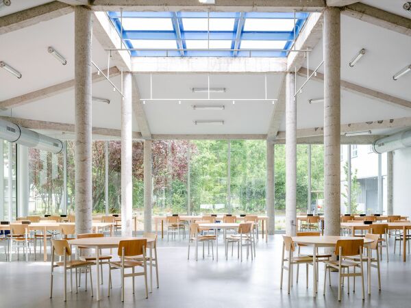 Umbau eines Studierendenwohnheims in Cergy von Graal
