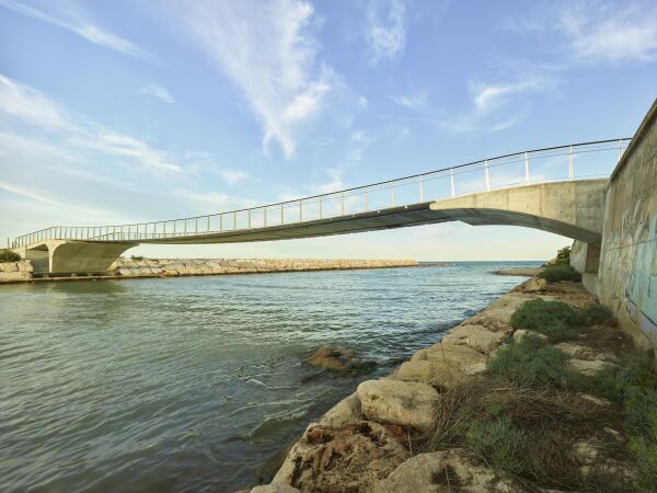 Fu- und Radwegbrcke von schlaich bergermann partner und Burgos & Garrido Arquitectos