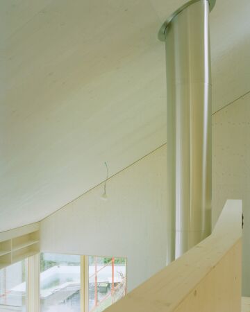 Erweitertes Einfamilienhaus in Schaan von Dominic Spalt Architektur