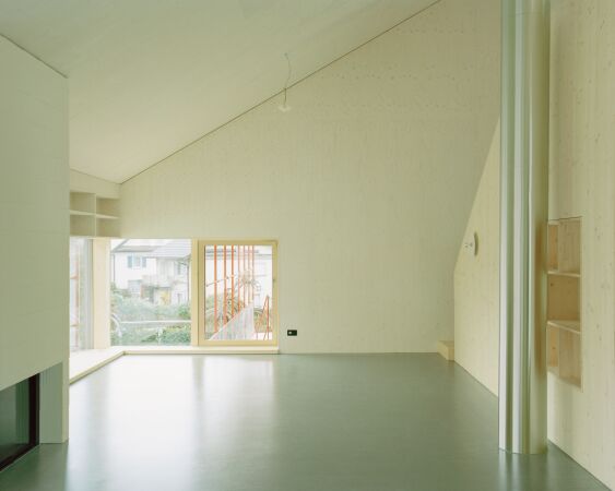 Erweitertes Einfamilienhaus in Schaan von Dominic Spalt Architektur