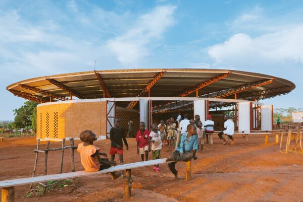 Kulturzentrum in Uganda von Hassell, Localworks und Arup