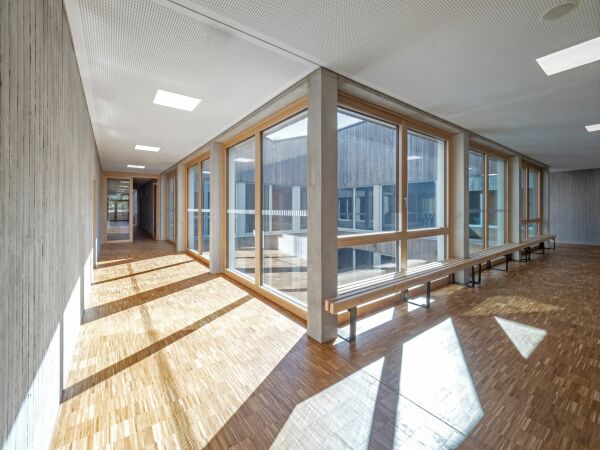 Schulzentrum in Weidenbach von Br Stadelmann Stcker Architekten