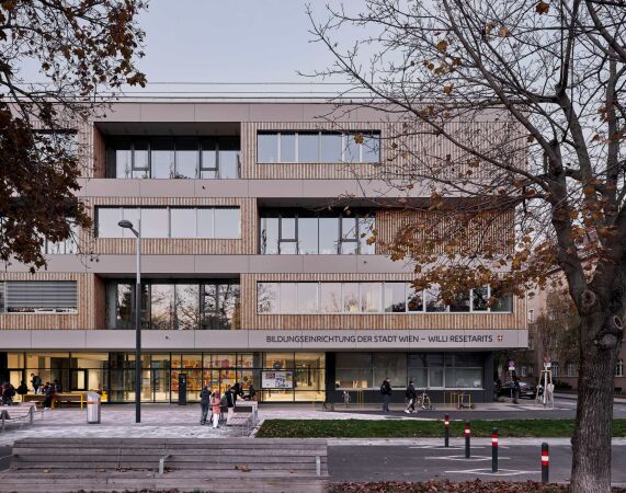 Bildungscampus von Kronaus Mitterer Architekten in Wien