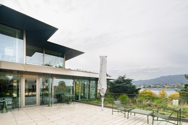 Umbau eines B�rogeb�udes von C.F. M�ller