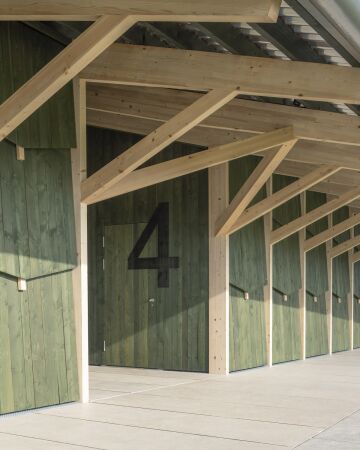 Umkleideanlage von Localarchitecture bei Lausanne