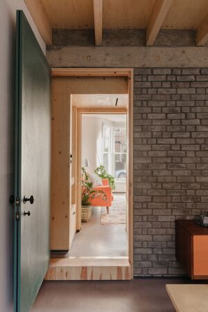 Umbau eines Reihenhauses in London von Khan Bonshek