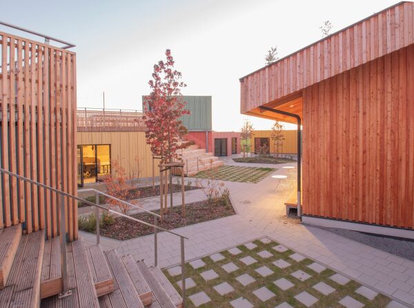 Startup Village von Julius Taminiau Architects in Jlich