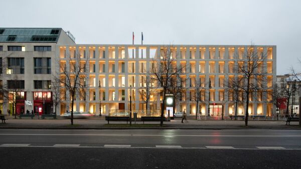 Polnische Botschaft in Berlin von JEMS Architekci