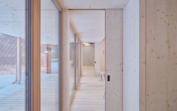 Jugendberghtte in Krnten von imgang Architekten