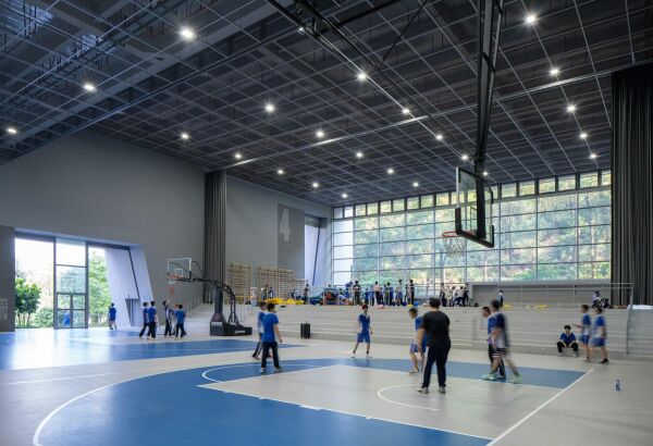 Sport- und Kunstzentrum von O-office Architects