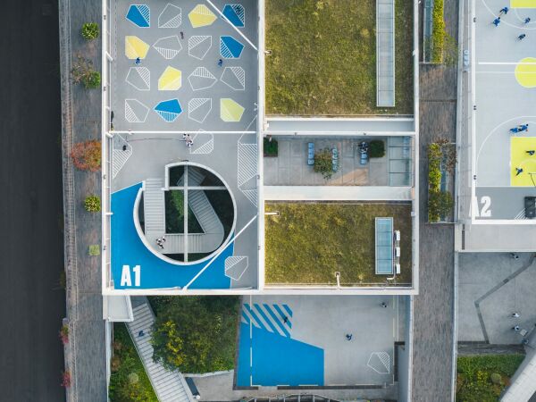 Sport- und Kunstzentrum von O-office Architects