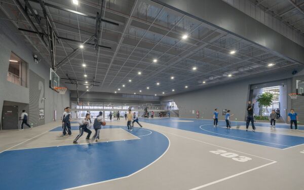 Sport- und Kunstzentrum von O-office Architects