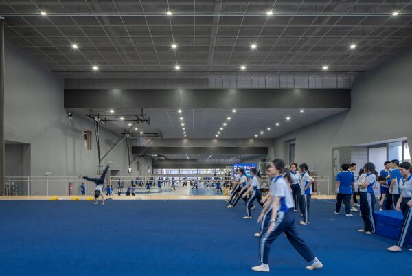 Sport- und Kunstzentrum von O-office Architects