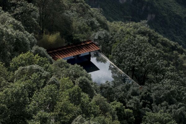 The Renovation of Tianbao Cave District of Erlang Town (2021)