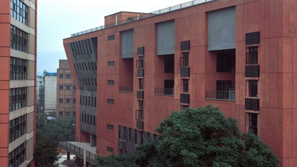 Department of Sculpture, Sichuan Fine Arts Institute (2004)