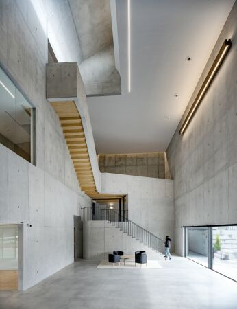 Rathaus in Trofa von NOARQ