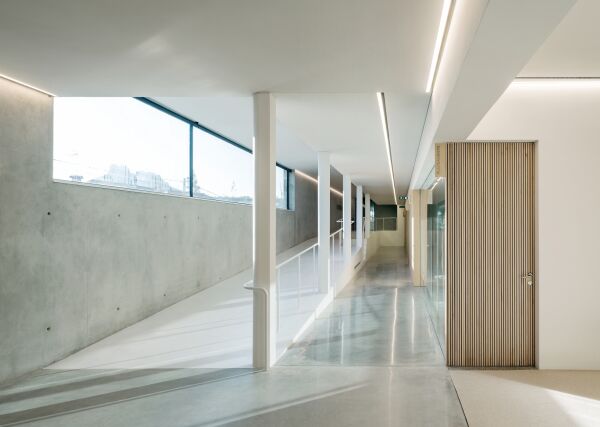 Rathaus in Trofa von NOARQ