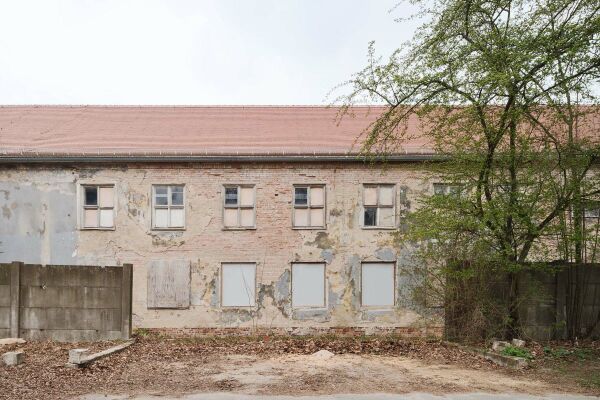 Kasernenflgel Ost vor dem Umbau