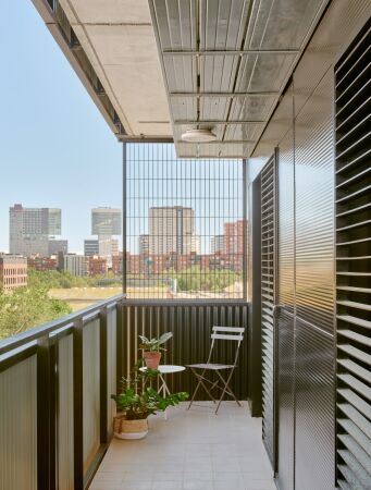 Geschosswohnen von Vivas Arquitectos und EXE Arquitectura