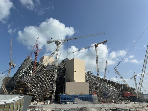 Guggenheim Abu Dhabi, Frank O. Gehry