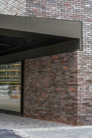 Zwei Wohn- und Gesch�ftsh�user in Berlin von Robertneun