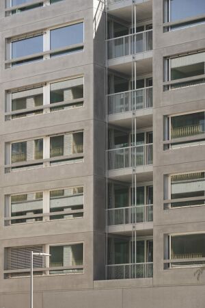 Zwei Wohn- und Geschftshuser in Berlin von Robertneun