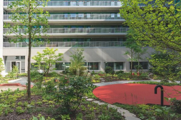 Zwei Wohn- und Gesch�ftsh�user in Berlin von Robertneun