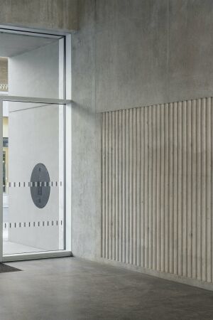 Zwei Wohn- und Geschftshuser in Berlin von Robertneun