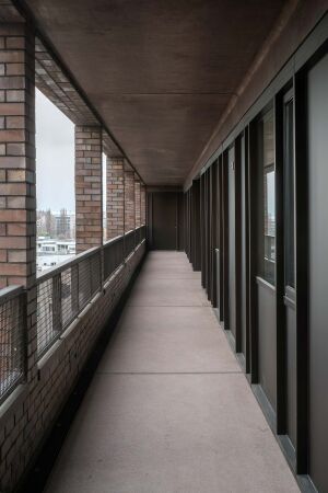 Zwei Wohn- und Gesch�ftsh�user in Berlin von Robertneun