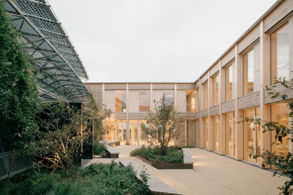 Firmenerweiterung in Ernstbrunn von juri troy architects