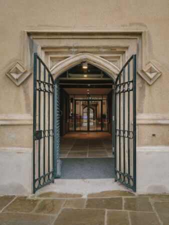 Sanierung und Erweiterung von Matthew Lloyd in London