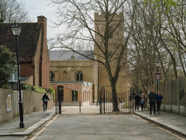 Sanierung und Erweiterung von Matthew Lloyd in London