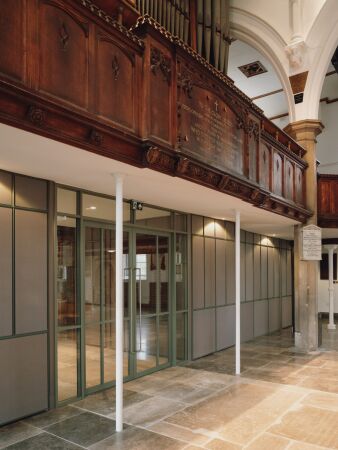 Sanierung und Erweiterung von Matthew Lloyd in London