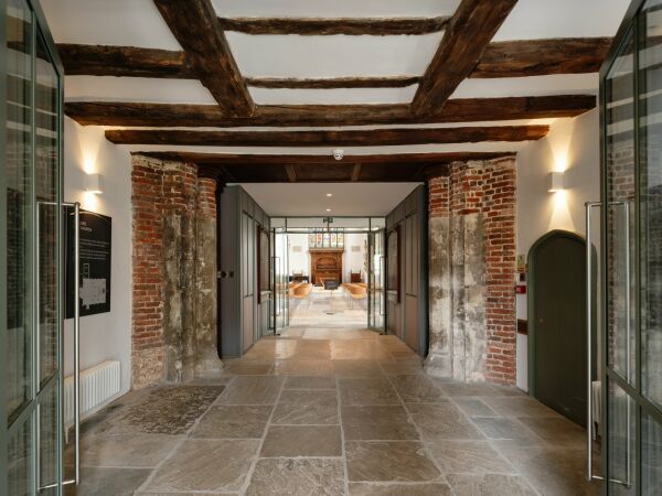 Sanierung und Erweiterung von Matthew Lloyd in London