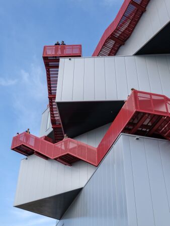 Besucherzentrum im Rotterdamer Hafen von MVRDV