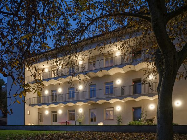 Sanierung in Prag von Plus One Architects