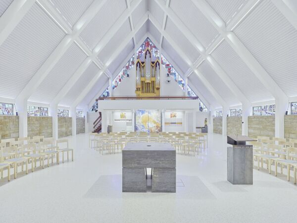 Kirchensanierung in Riederich von Heim Blaschke Architekten