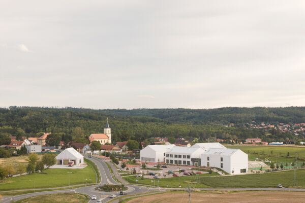 Feuerwehr in Psáry von SOA architekti