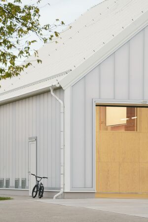 Feuerwehr in Ps�ry von SOA architekti